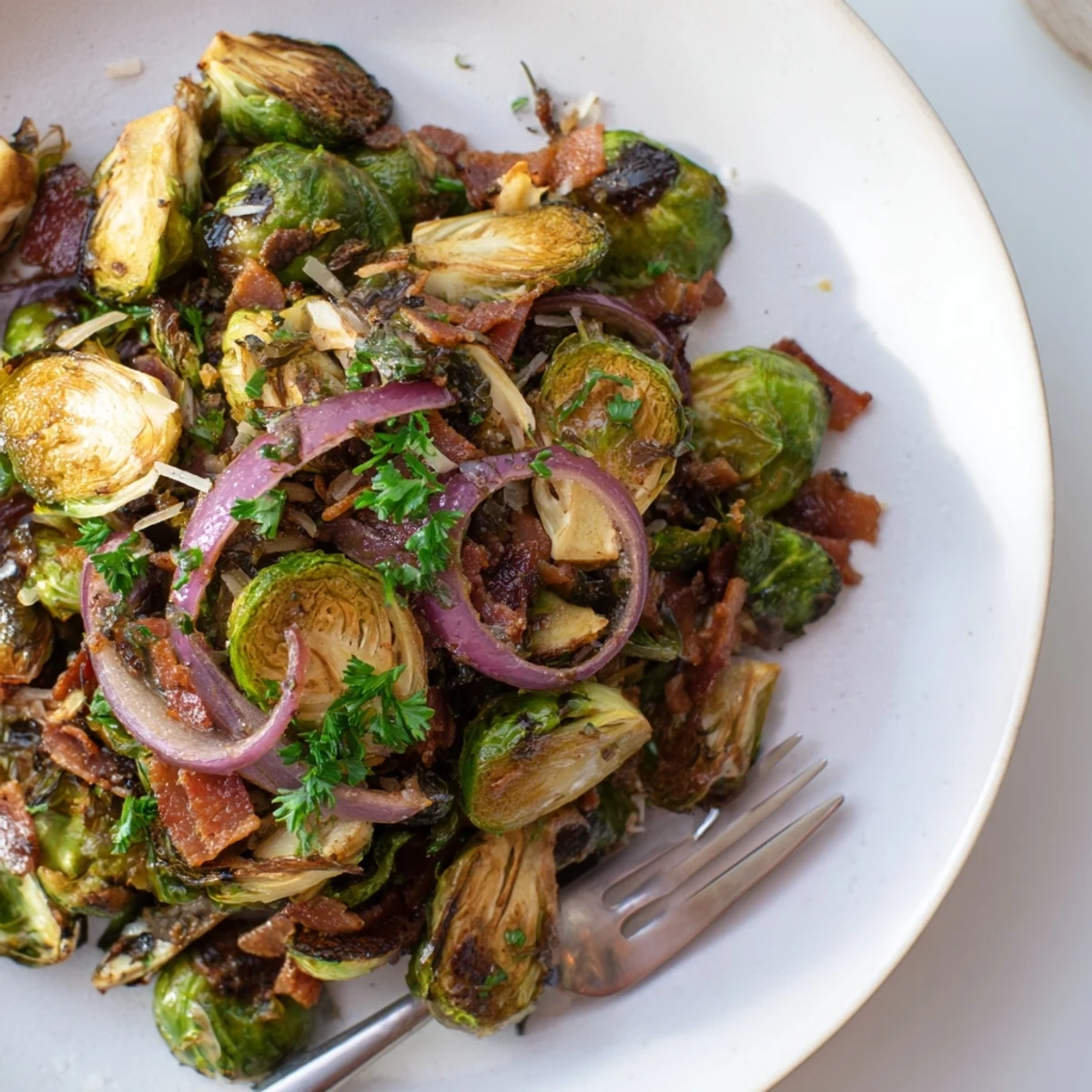 Roasted Brussels Sprouts with Beef Bacon features tender, crispy-edged sprouts and savory beef bacon, a hearty American side dish for holiday dinners or weeknight meals.